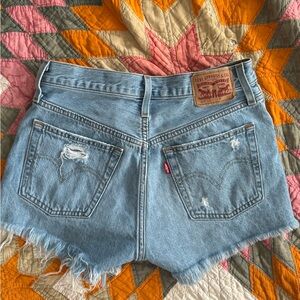 Pre-Loved (New) Levi 501 Jean Shorts